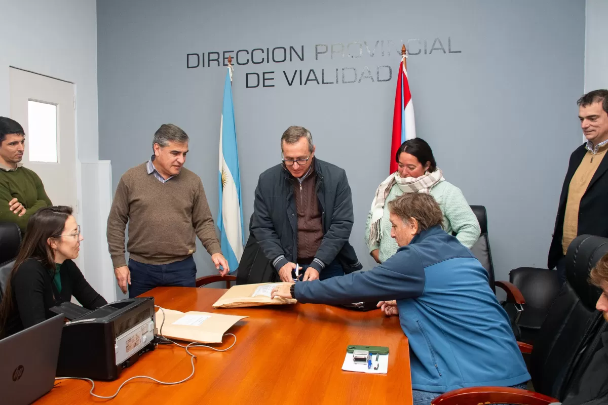 Abrieron sobres para la construcci&oacute;n de dos alcantarillas en el departamento Nogoy&aacute;