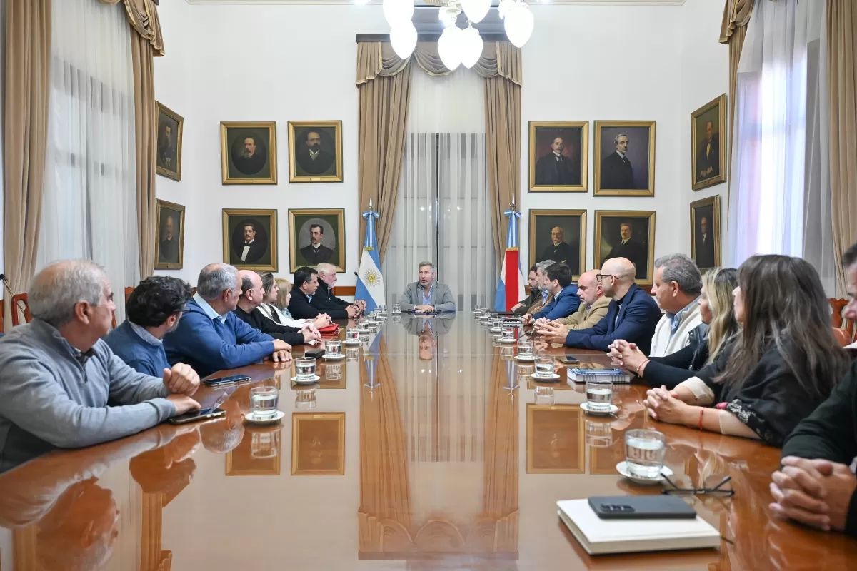 Frigerio encabez&oacute; un nuevo encuentro con gremios estatales para llegar a consensos sobre la Reforma Previsional
