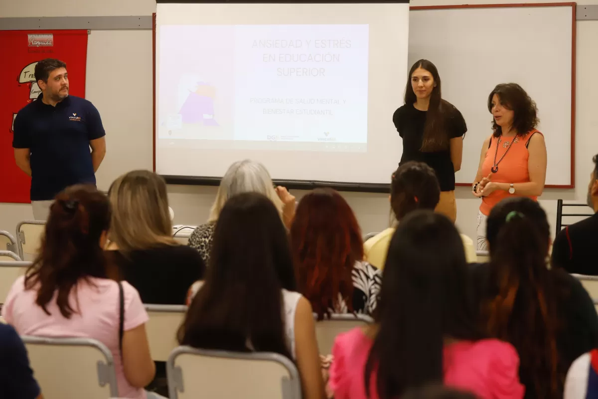 Docentes podrán capacitarse en salud mental y bienestar