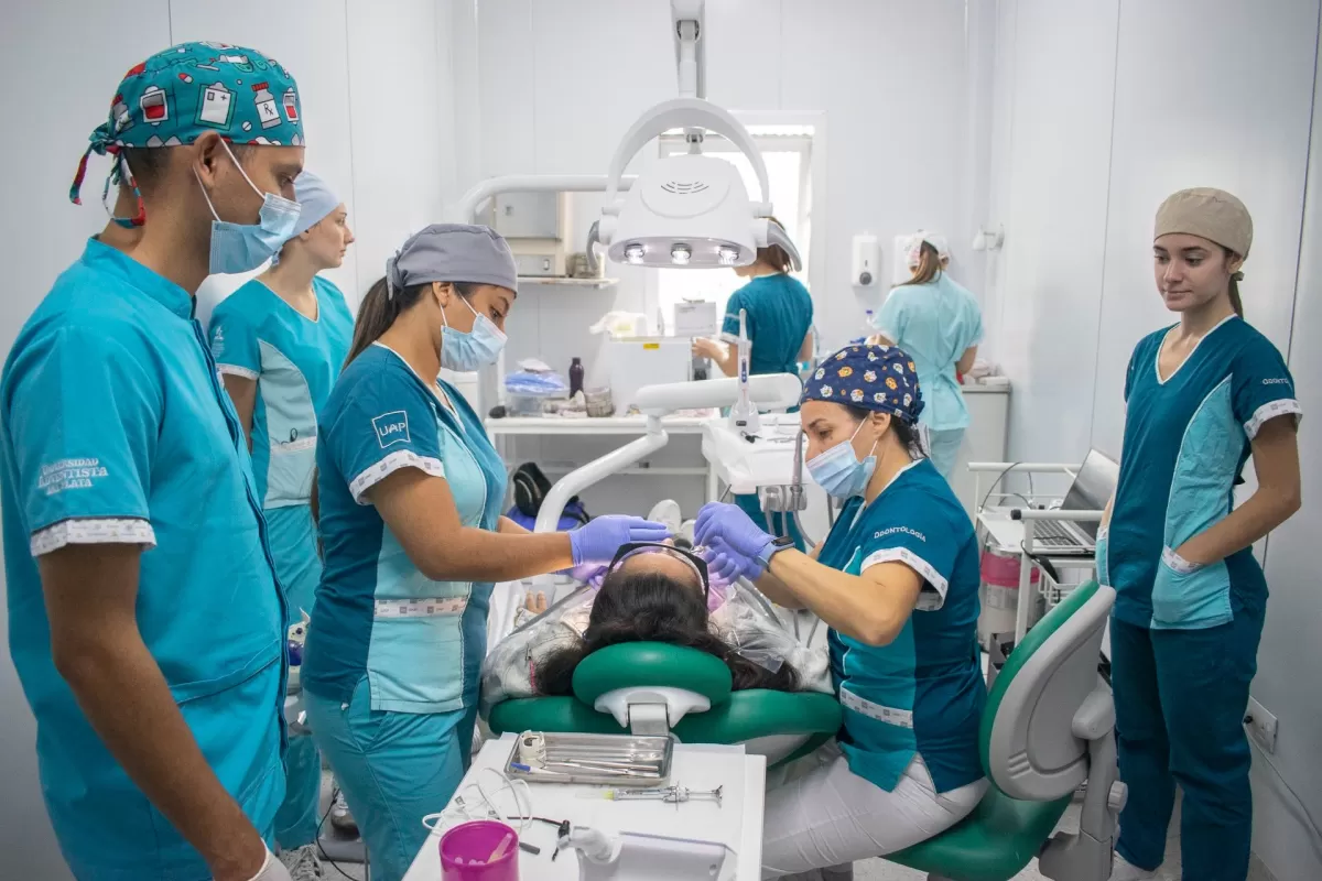 Jornada de salud bucal en Santa Elena brind&oacute; atenci&oacute;n a 400 personas