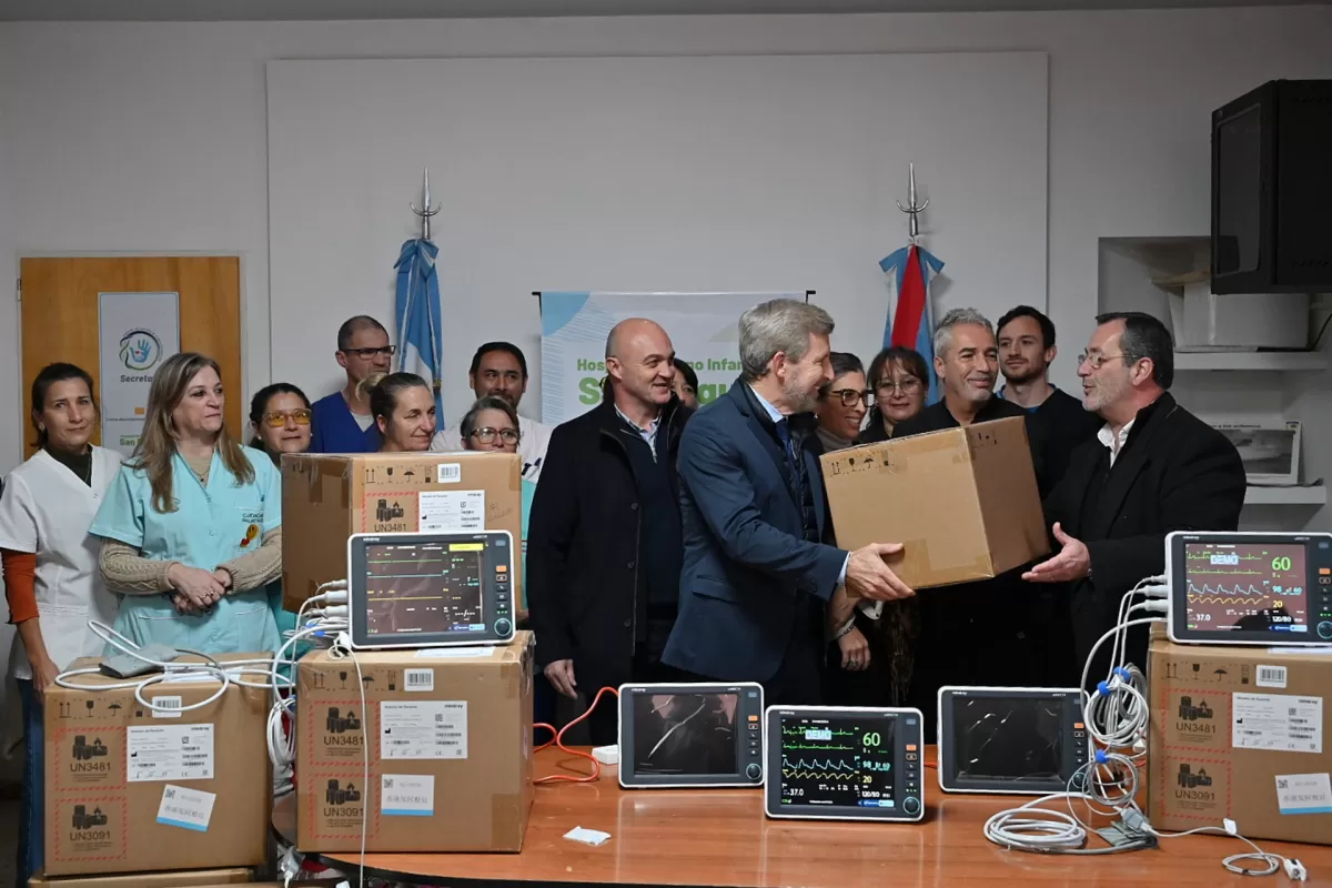 Frigerio entregó monitores multiparamétricos a hospitales y centros de salud de la provincia