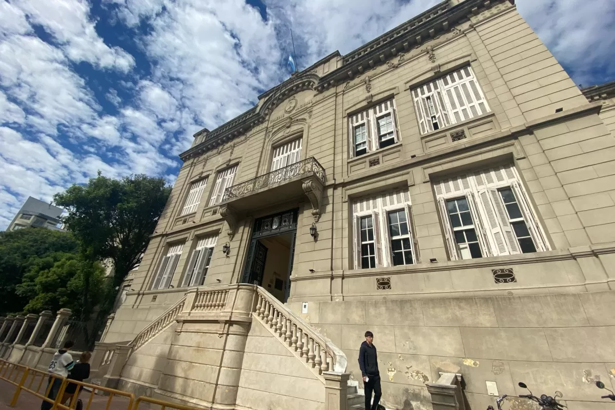 El Colegio Nacional “Domingo Faustino Sarmiento” de Paraná recibirá intervención del Gobierno provincial