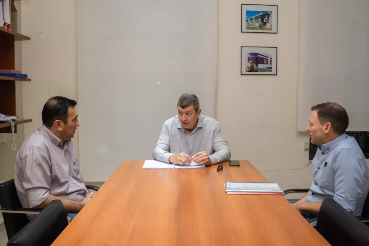 El IAPV fortalece el trabajo conjunto con Colonia Ayu&iacute; y Santa Ana