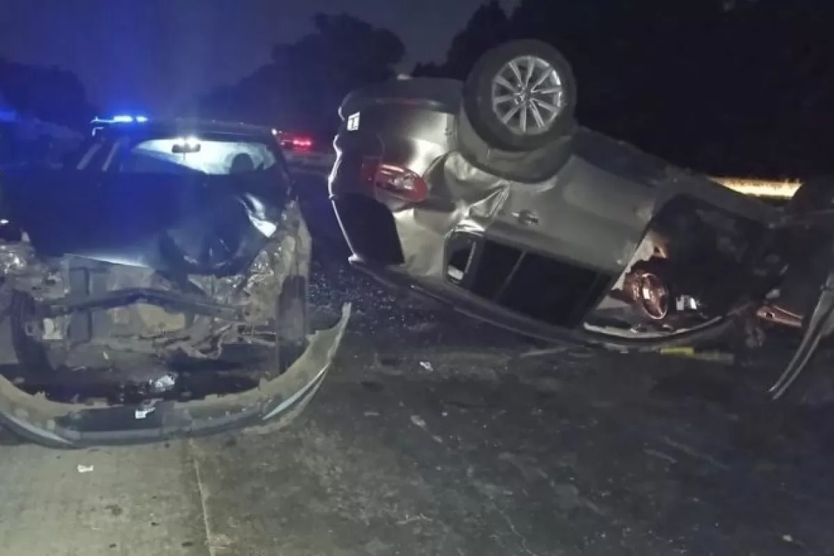 Automovilista volcó en Autovía 14 e impacto contra otro vehículo que circulaba desde Concordia