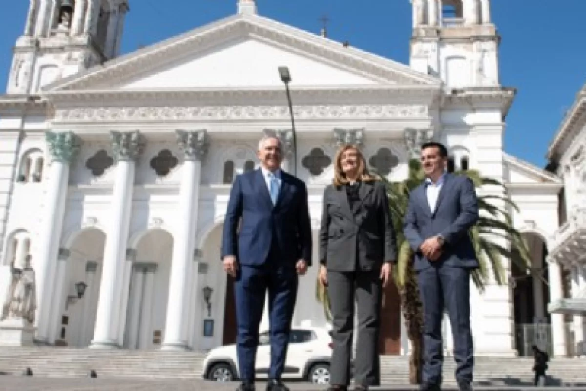 La intendenta Rosario Romero recibió al embajador de Estados Unidos, Marc Stanley