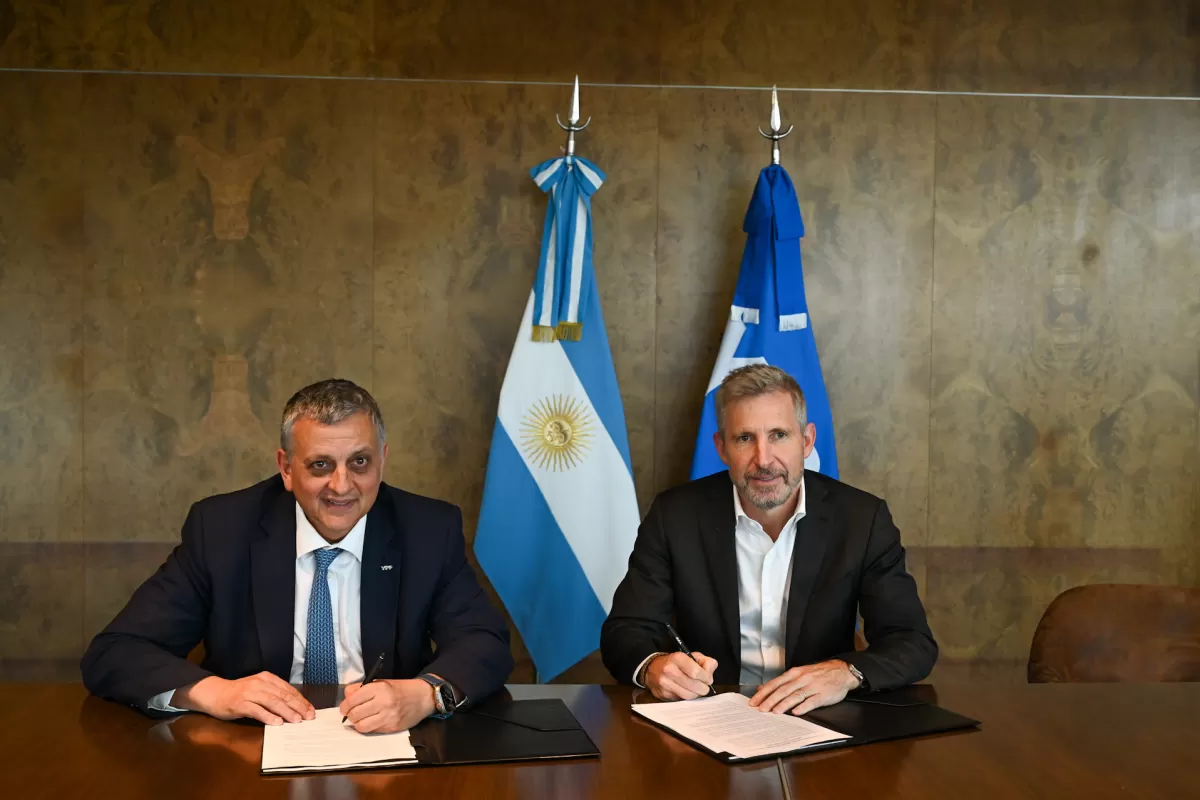 Acuerdo hist&oacute;rico entre YPF y Entre R&iacute;os para mejorar la log&iacute;stica, bajar costos e impulsar nuevas inversiones