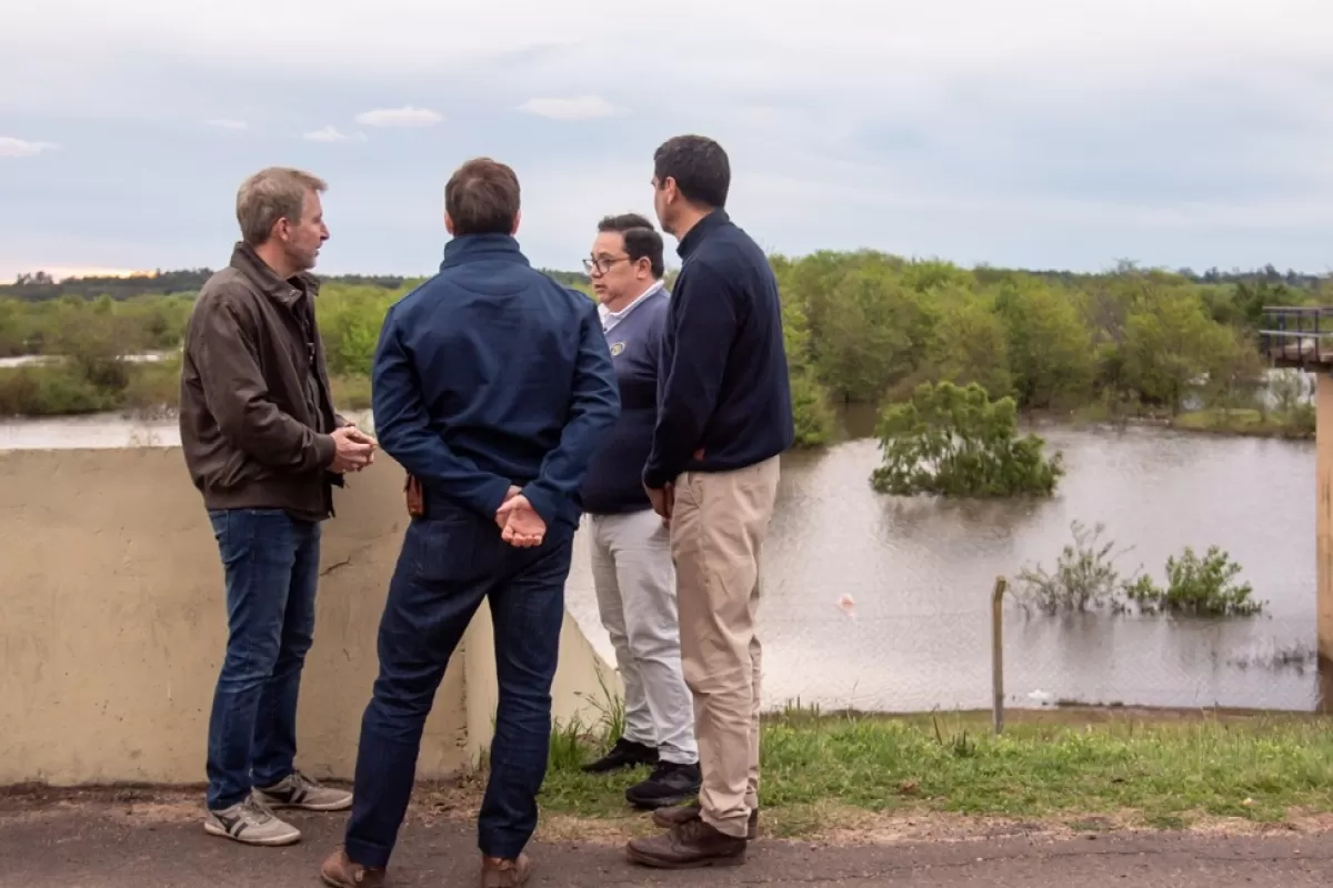 Frigerio recorri&oacute; las zonas afectadas por la creciente en Concordia y encabez&oacute; una reuni&oacute;n del Comit&eacute; de Emergencia