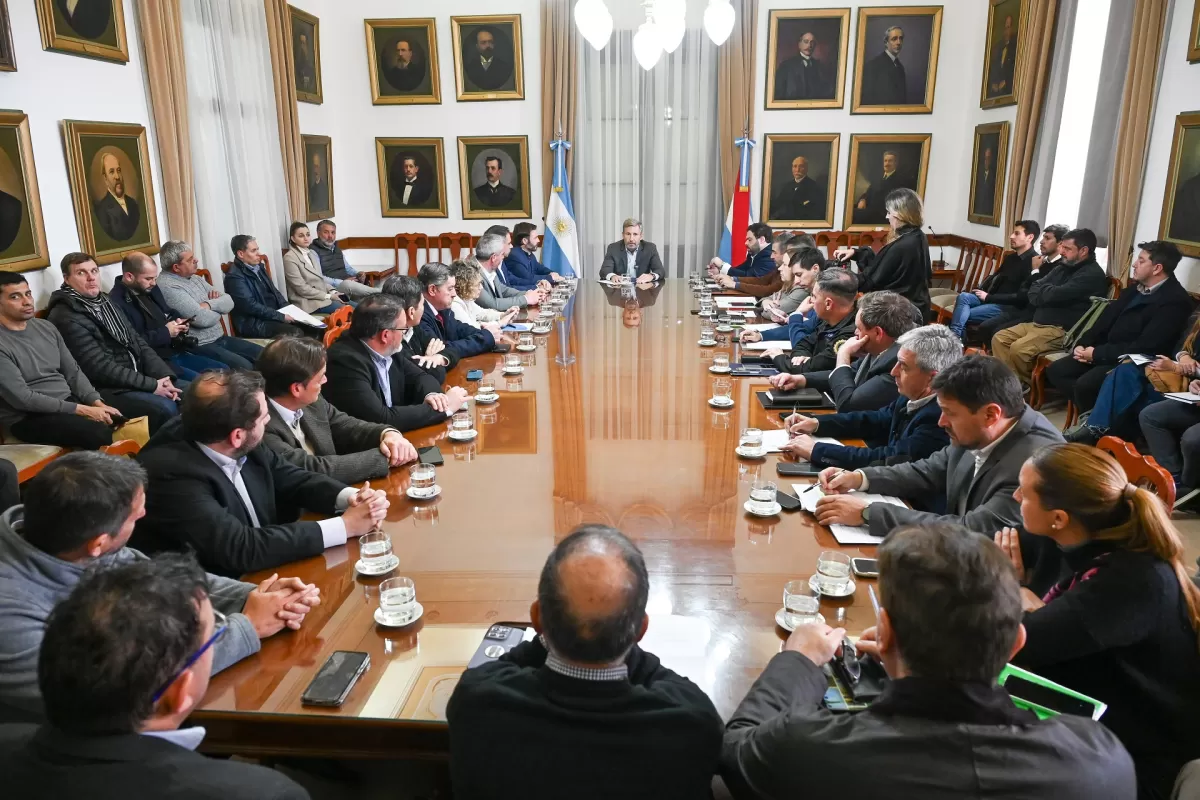Frigerio reuni&oacute; a intendentes y funcionarios para coordinar acciones ante el fen&oacute;meno de El Ni&ntilde;o