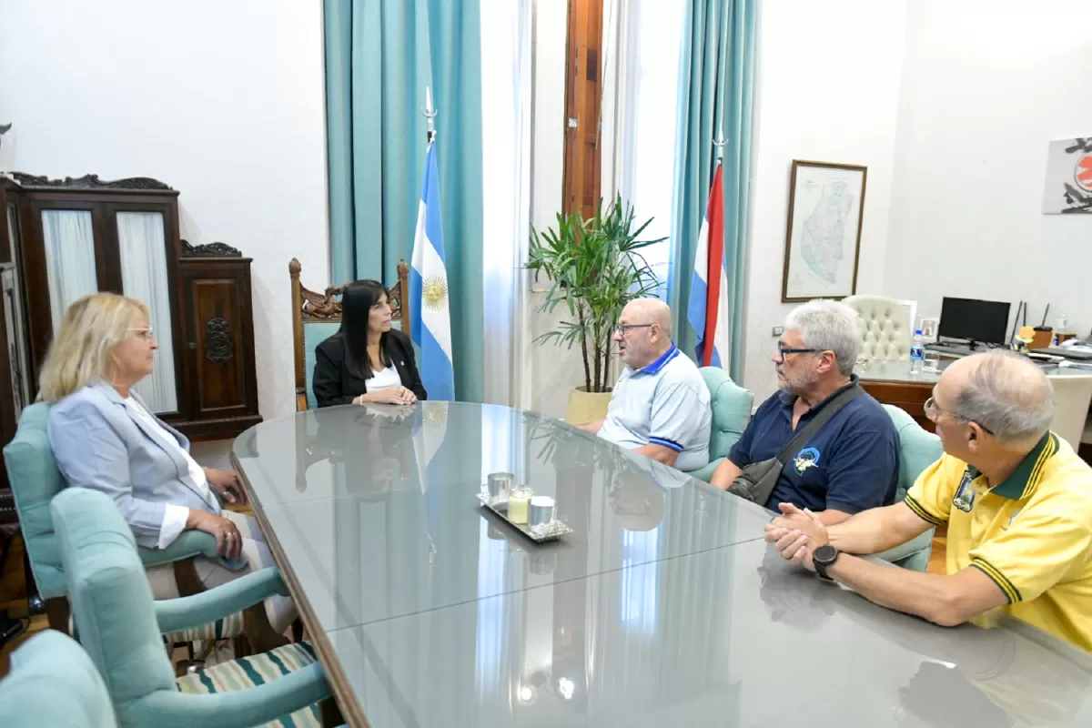 La vicegobernadora Aluani recibió a Veteranos de Guerra de Malvinas de Paraná