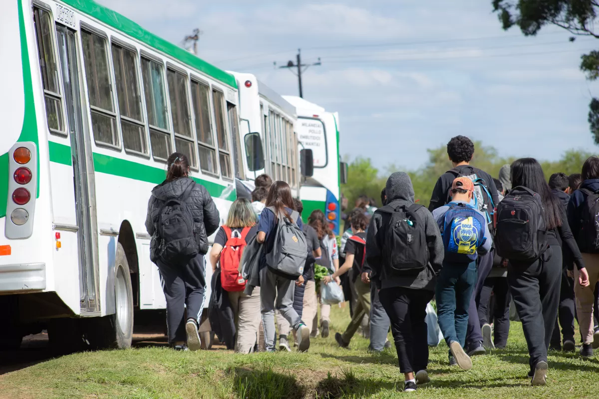 El transporte escolar rural acerca a m&aacute;s de 10.000 estudiantes a la escuela