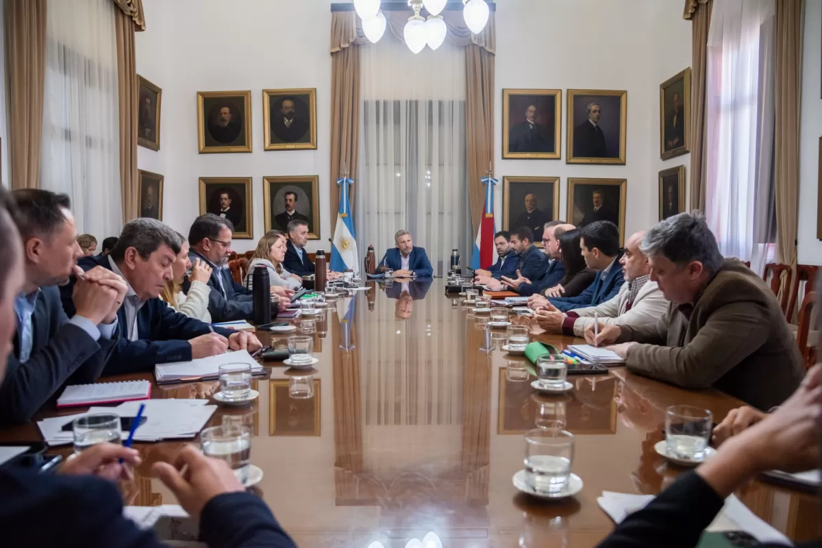 El Gobierno provincial concret&oacute; el pago adeudado a los bomberos voluntarios