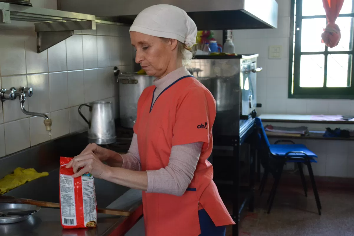 Trabajadores suplentes de comedores escolares cobrar&aacute;n sus haberes dentro del cronograma de pagos