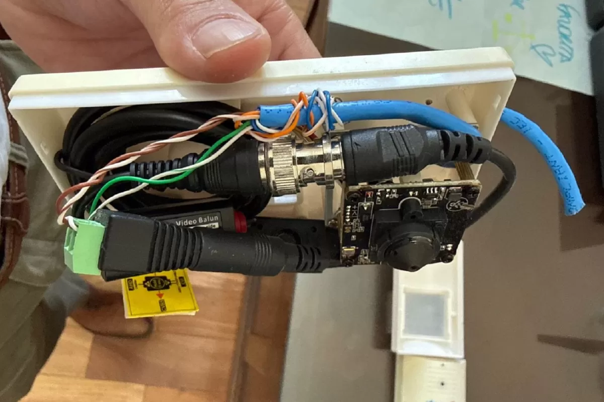 El Gobierno denunci&oacute; el hallazgo de dispositivos de espionaje en oficinas oficiales