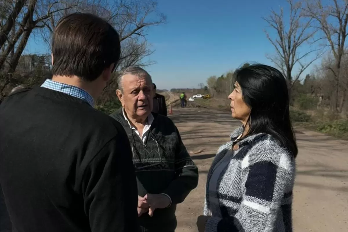 El Gobierno provincial acompañó el inicio de obras en rutas del departamento Nogoyá