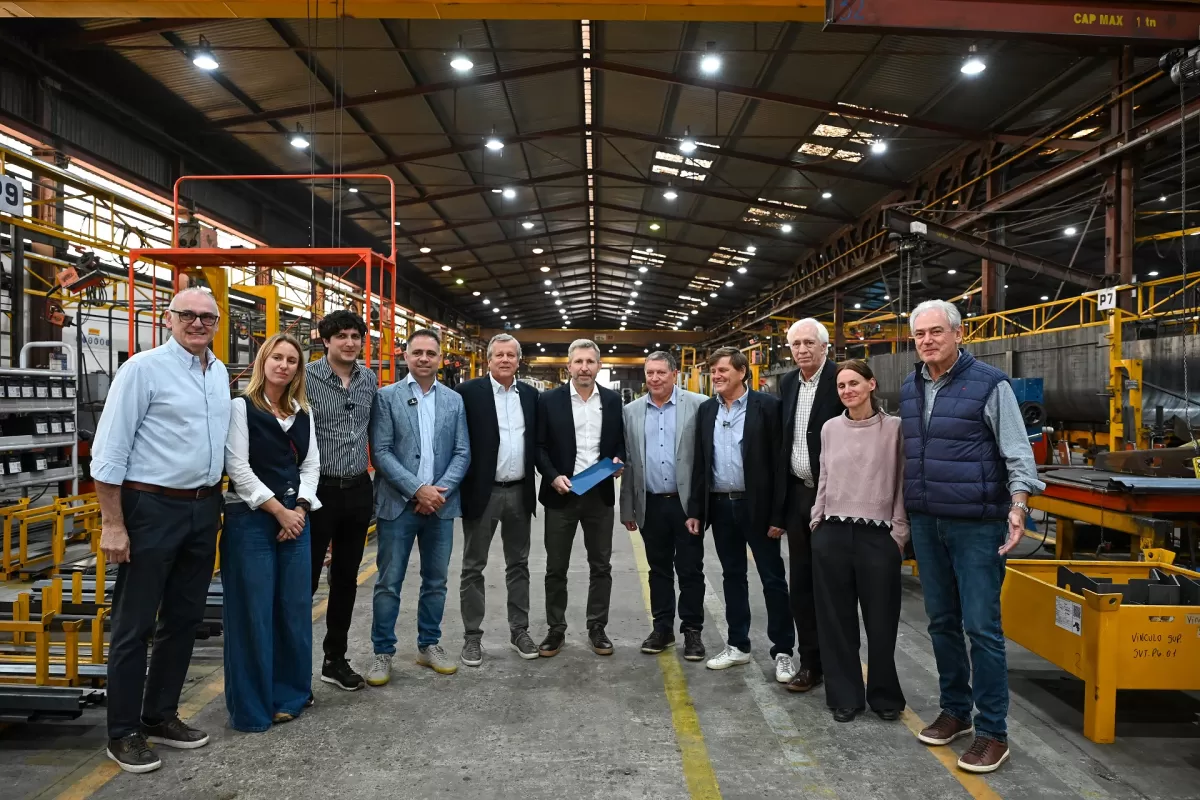 Frigerio entreg&oacute; la adhesi&oacute;n al RINI a una metal&uacute;rgica de Gualeguaych&uacute; que proyecta invertir 9.500 millones
