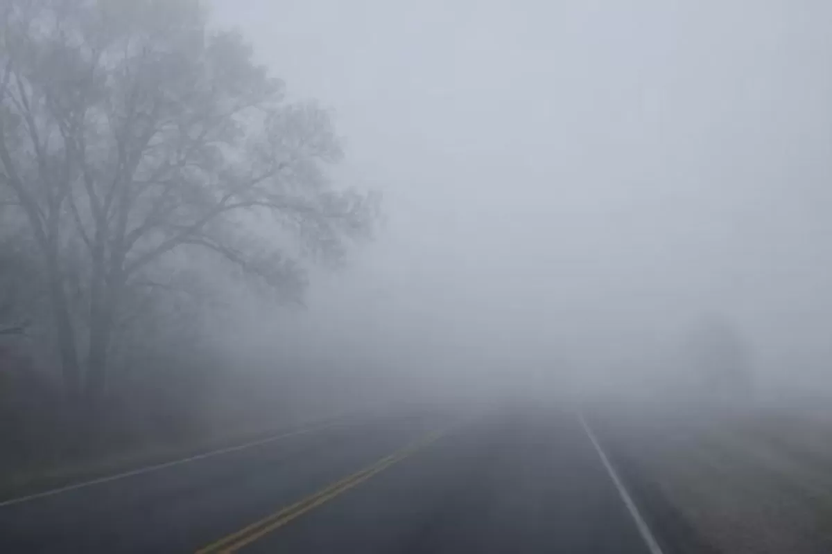 Defensa Civil advierte sobre la presencia de bancos de niebla en toda la provincia