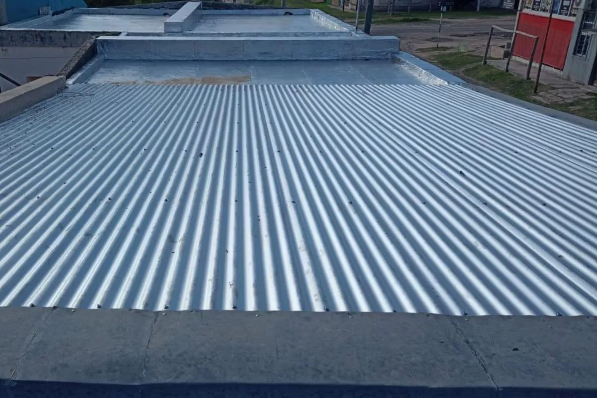 Se hicieron obras para resolver filtraciones y mejoras edilicias en escuela de Victoria