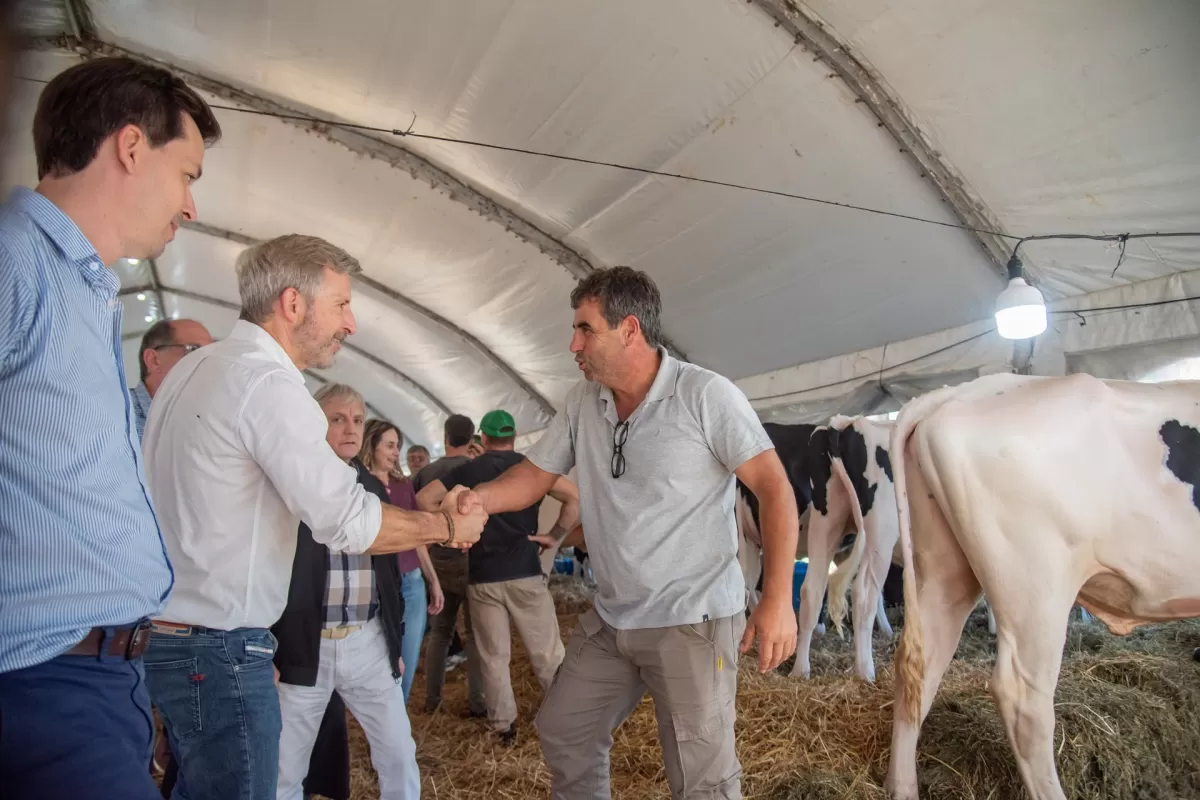 Frigerio particip&oacute; de la Expo Provincial de la Leche y reafirm&oacute; el acompa&ntilde;amiento al sector productivo