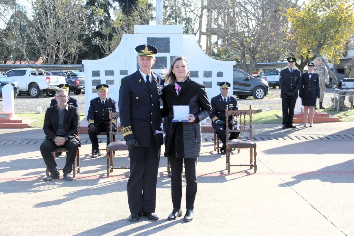 El hospital San Mart&iacute;n de Paran&aacute; fue distinguido por la Fuerza A&eacute;rea