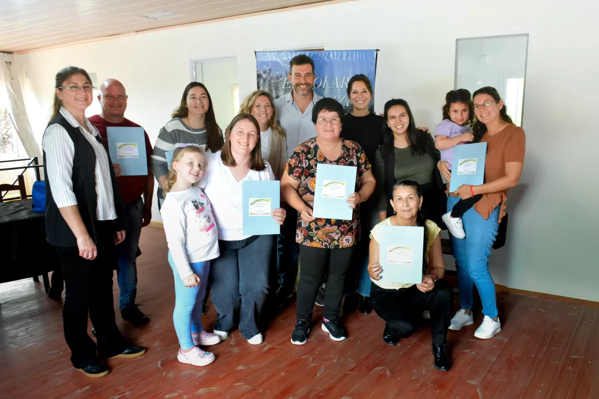 Desarrollo Humano acompa&ntilde;&oacute; a emprendedores con la entrega de microcr&eacute;ditos en El Solar