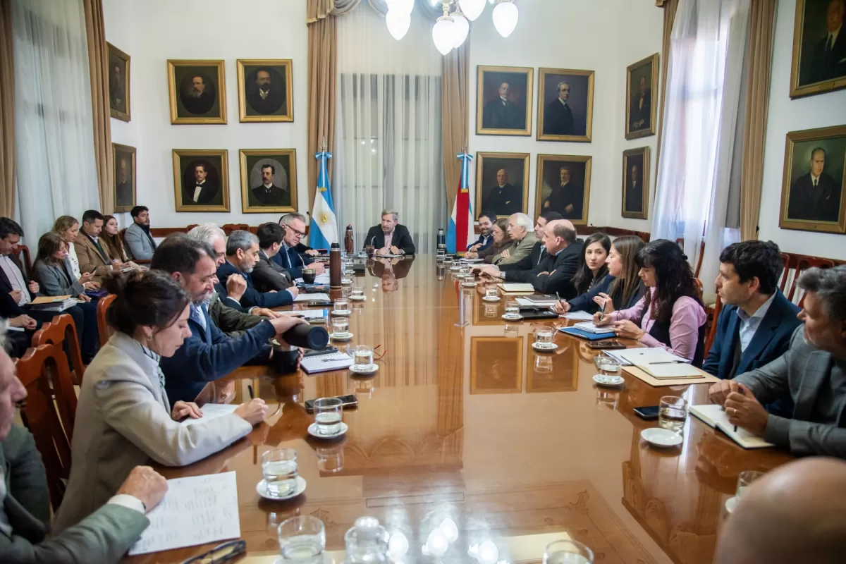 El Gobierno provincial convoca al primer concurso p&uacute;blico abierto para el Poder Ejecutivo