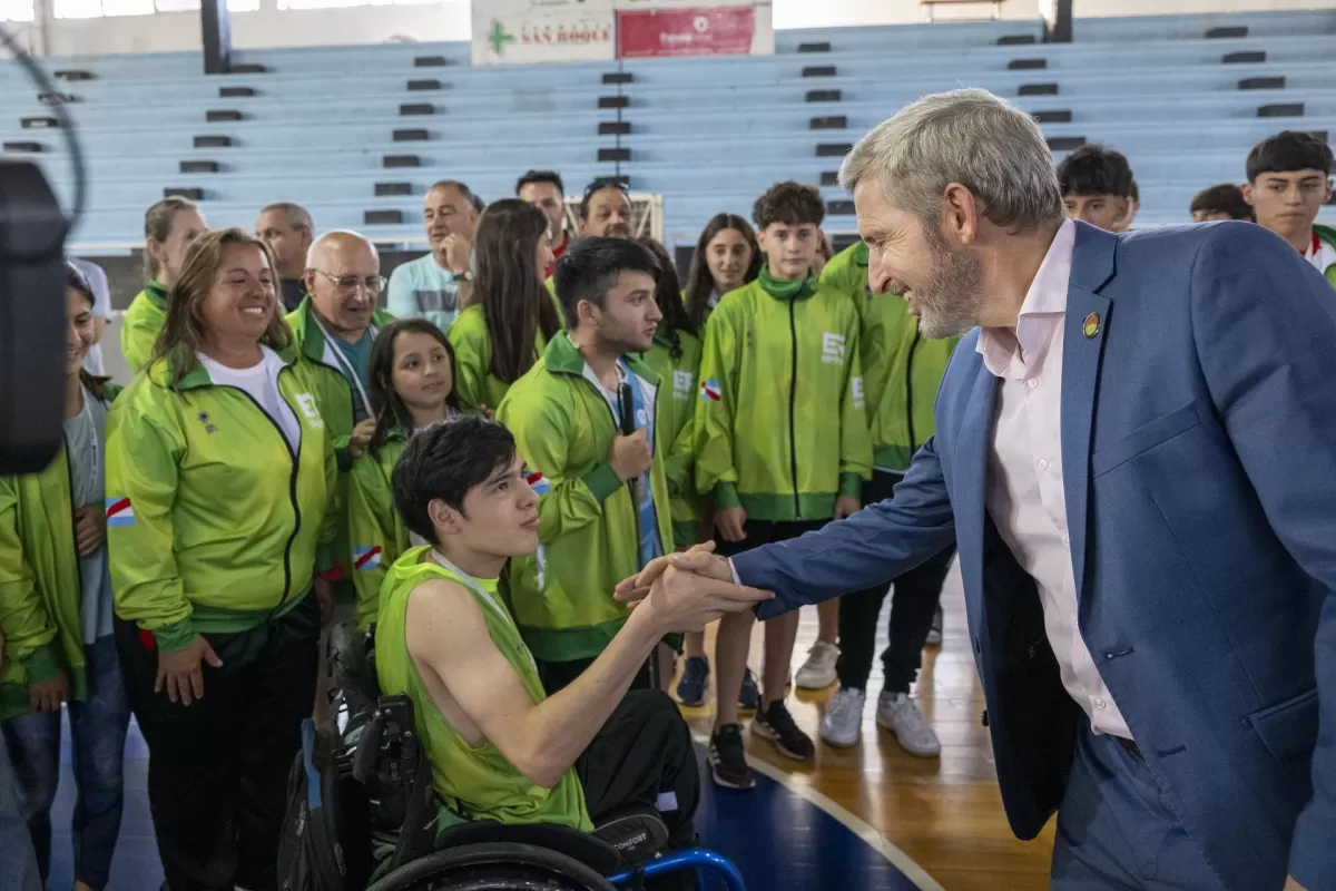 Frigerio felicitó a representantes de Entre Ríos en las Finales de los Juegos Deportivos Evita