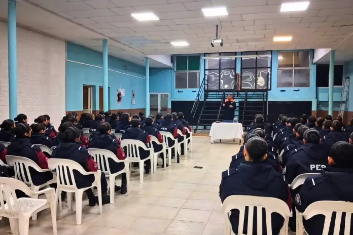 Capacitaron a aspirantes de la Polic&iacute;a ante el fen&oacute;meno de El Ni&ntilde;o