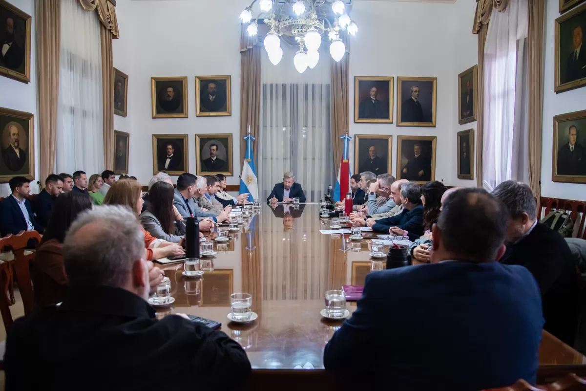 Frigerio encabez&oacute; una reuni&oacute;n de gabinete para coordinar acciones preventivas ante el fen&oacute;meno de El Ni&ntilde;o