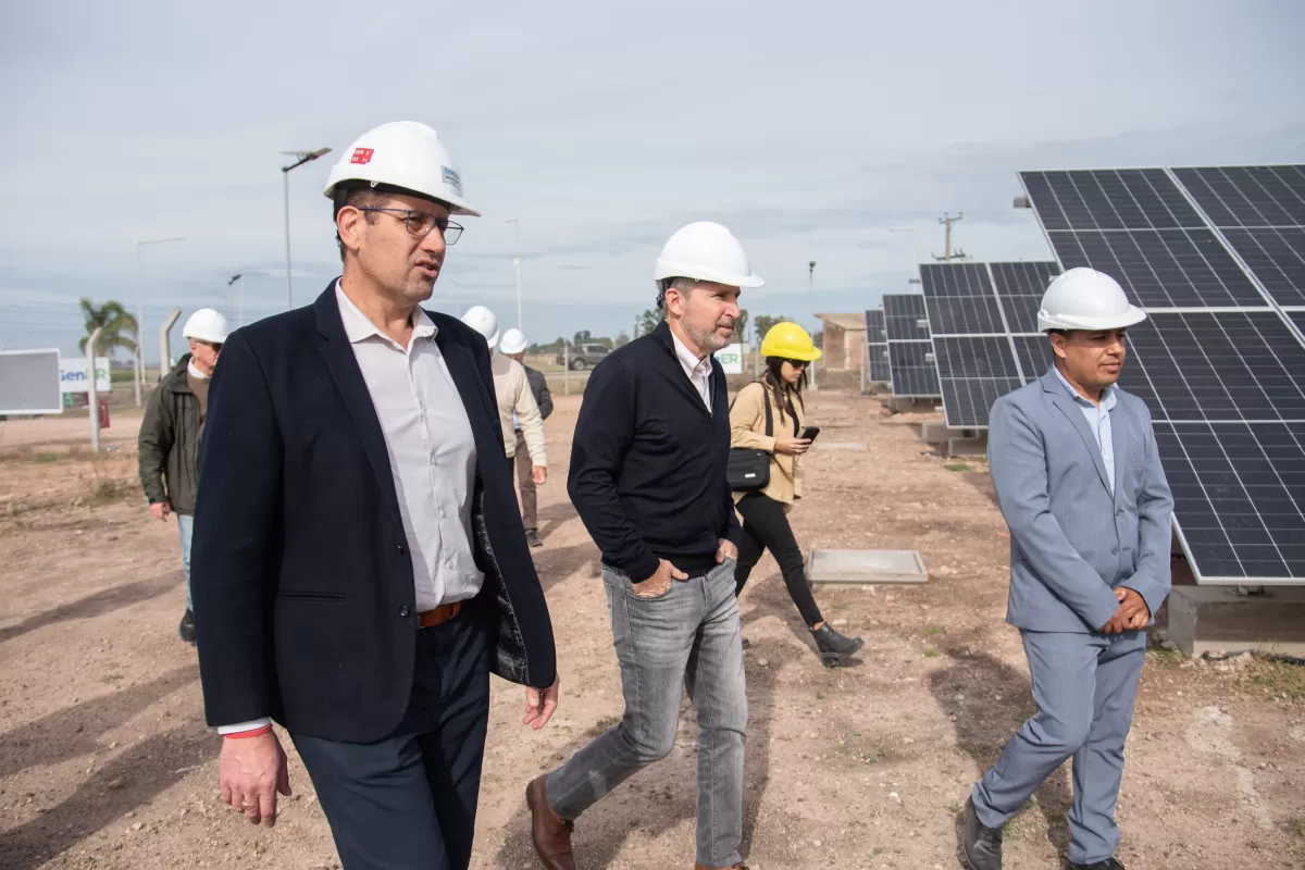 Frigerio inaugur&oacute; en Arroyo Bar&uacute; un parque solar con una inversi&oacute;n de 600 millones de pesos