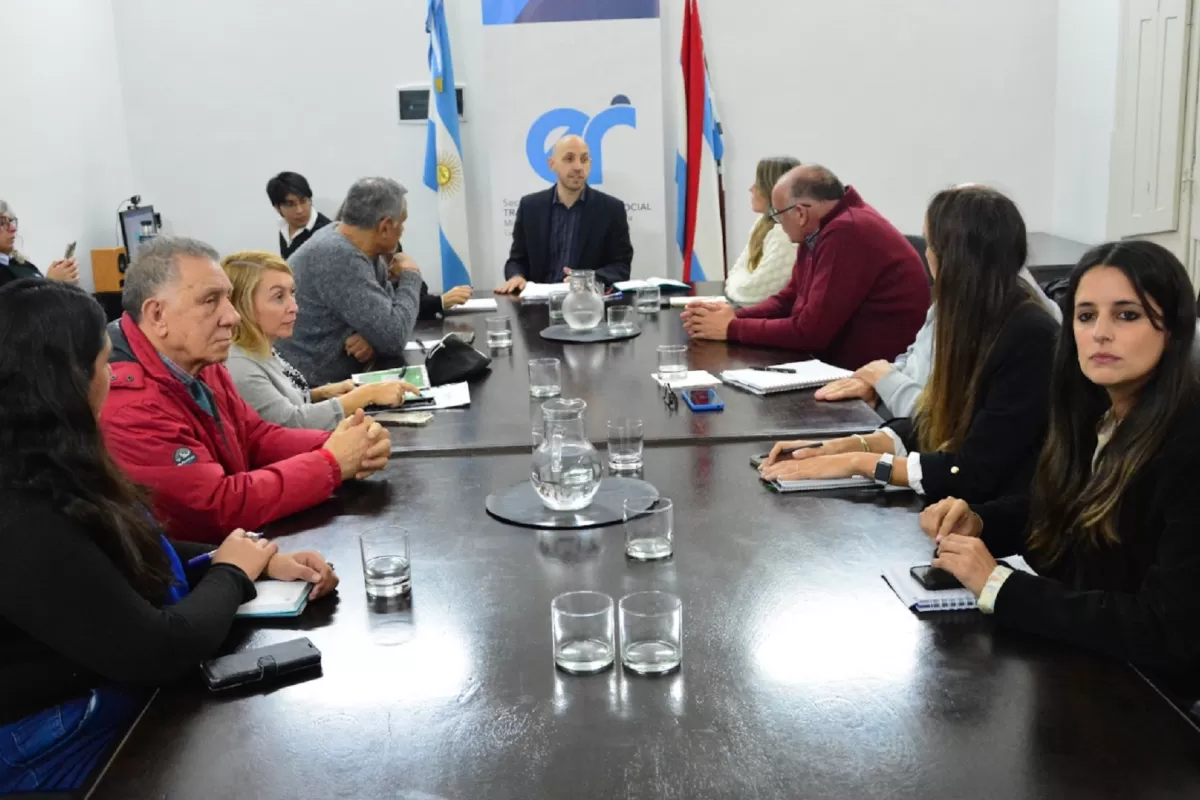 La paritaria con estatales pasó a cuarto intermedio hasta el lunes