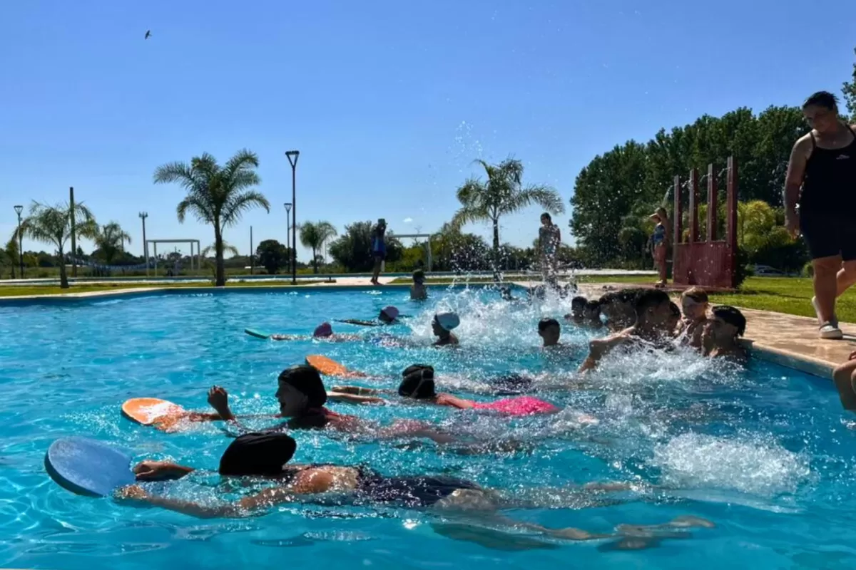 Con un nuevo espacio en Paran&aacute;, contin&uacute;a la ampliaci&oacute;n de colonias de verano para adolescentes