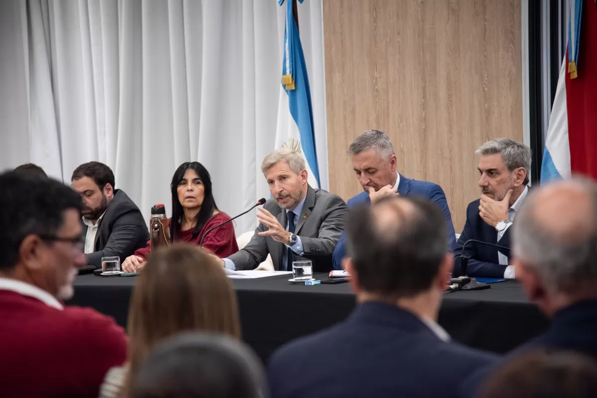 El gobernador Frigerio reunió a su gabinete ampliado para repasar temas prioritarios