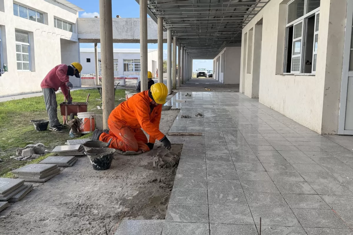 Comenz&oacute; la etapa final de obra del nuevo edificio de la escuela t&eacute;cnica de Larroque