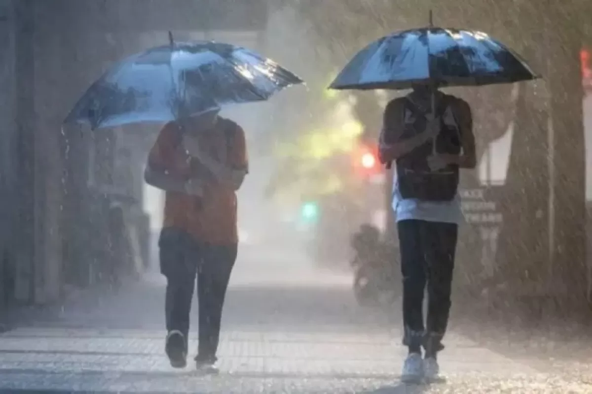 Renuevan alerta naranja por tormentas y vientos para este jueves