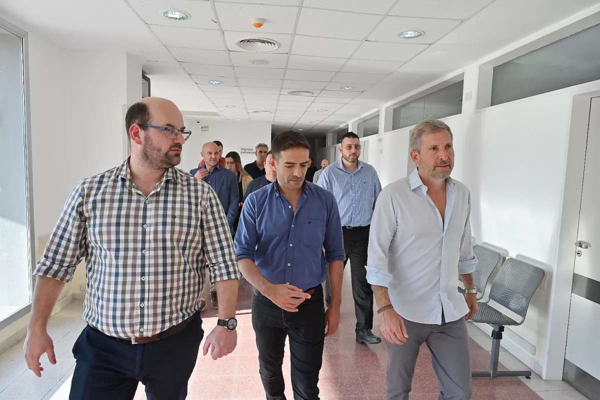 Frigerio visitó el Hospital de la Baxada de Paraná y destacó el avance hacia su plena operatividad