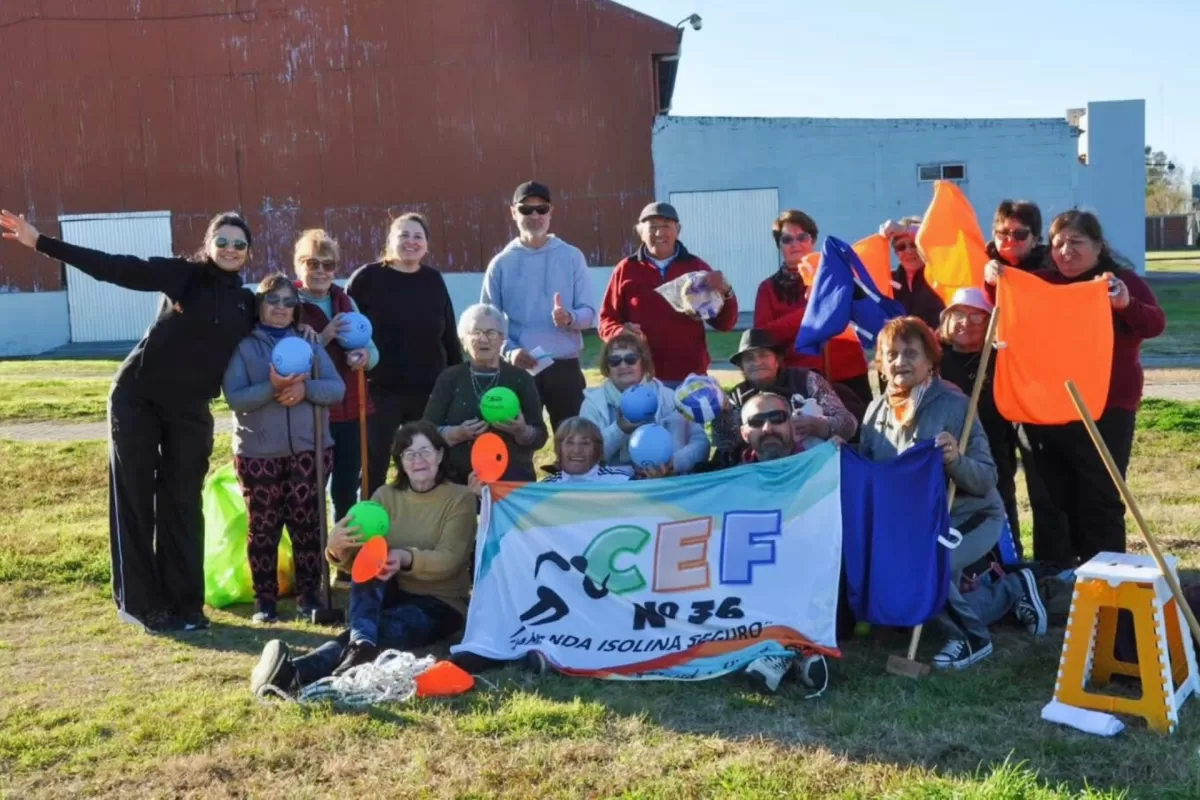 El CGE entregó material deportivo a los Centros de Educación Física
