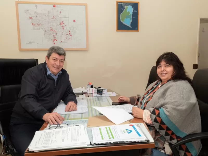 El IAPV y Nancy Miranda avanzan en pol&iacute;ticas de vivienda para Federal