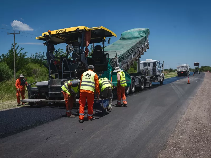 Contin&uacute;a la reconstrucci&oacute;n de la ruta provincial 10 en el departamento Paran&aacute;