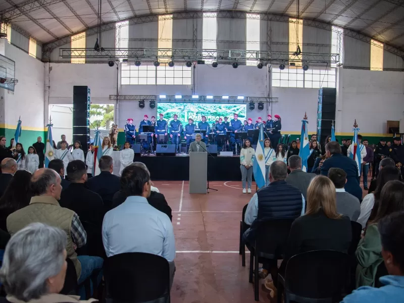 Frigerio particip&oacute; de los festejos por el aniversario de General Campos e inaugur&oacute; un nuevo jard&iacute;n maternal