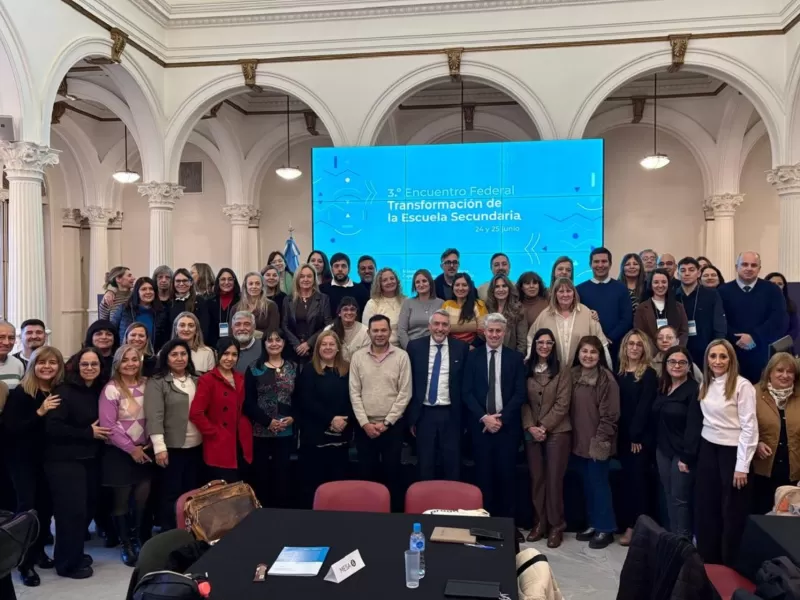 La Provincia particip&oacute; del tercer Encuentro Federal para la Transformaci&oacute;n de la Escuela Secundaria