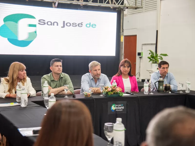 Frigerio se reunió con presidentes de juntas de gobierno y comunas del departamento Feliciano