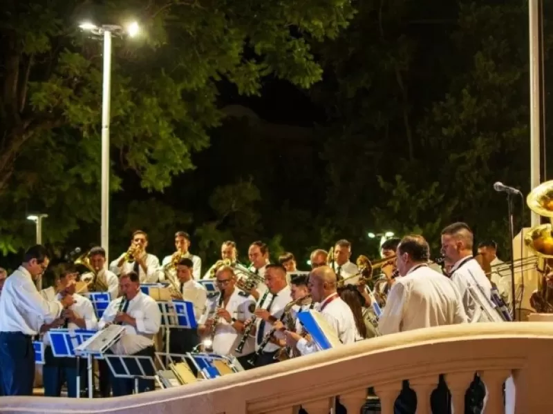 Crisis de liderazgo en la Banda Municipal de Victoria y el impacto del entorno pol&iacute;tico de Castagnino