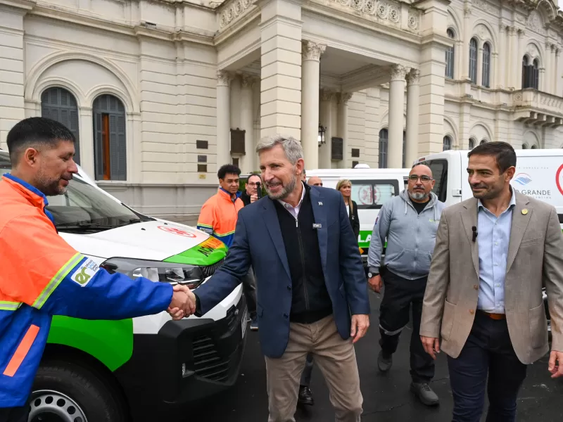 La Provincia refuerza el sistema sanitario con la incorporaci&oacute;n de 24 ambulancias y nuevo equipamiento