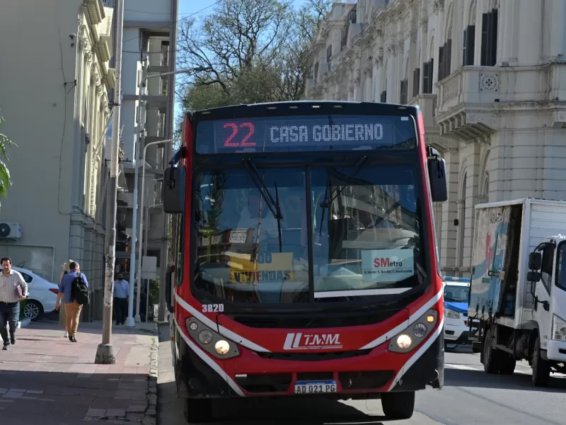 La Provincia avanza en la implementación del boleto docente en municipios con servicio urbano de transporte