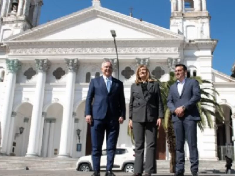 La intendenta Rosario Romero recibió al embajador de Estados Unidos, Marc Stanley