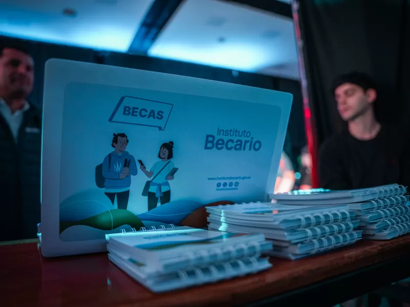 Comienza el cronograma de pagos de las becas provinciales