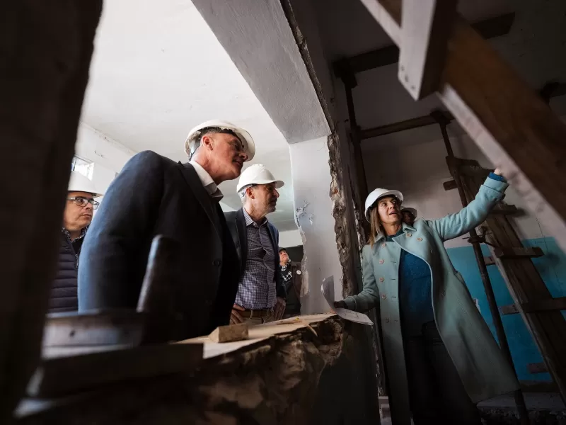Frigerio recorrió la obra de ampliación de la Escuela Técnica 4 de Paraná
