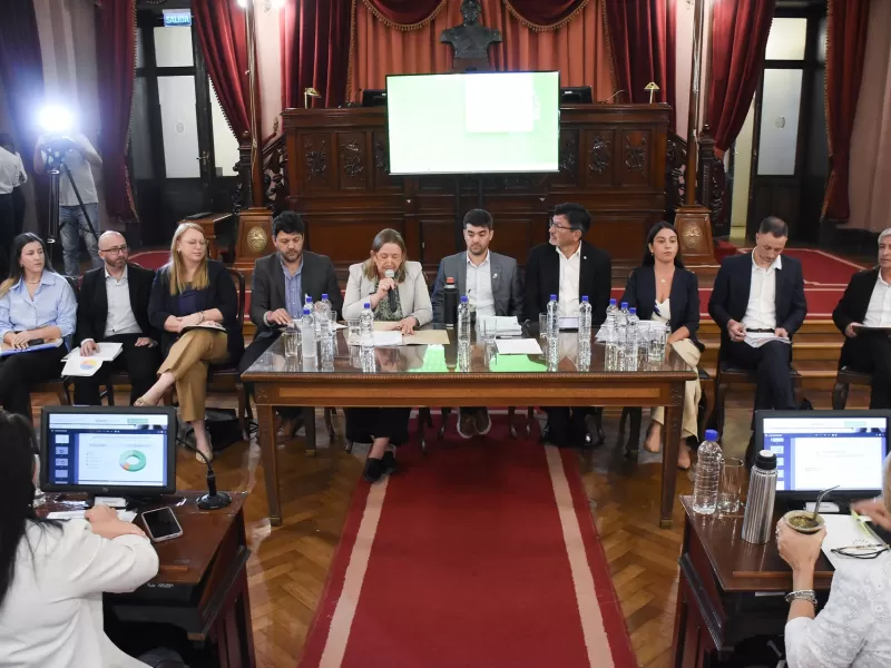 El Ministerio de Desarrollo Humano presentó su presupuesto 2026 a la Legislatura