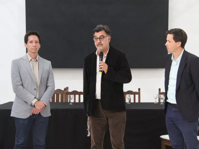 La Provincia firm&oacute; convenio con 11 localidades para fortalecer la planificaci&oacute;n territorial