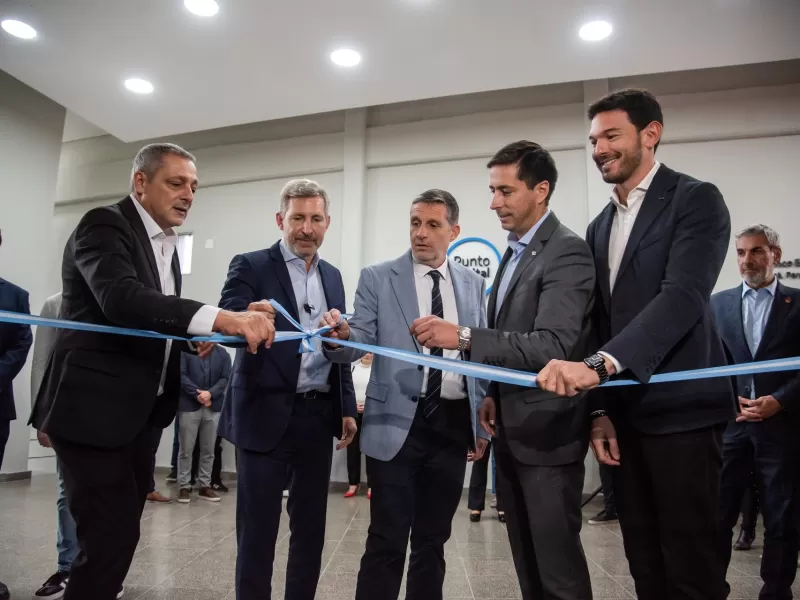 La Provincia inici&oacute; otra fase de Puntos Digitales en facultades